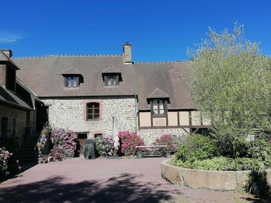 Sunset Family Guesthouse Mont Saint Michel Ceaux Bagian luar foto