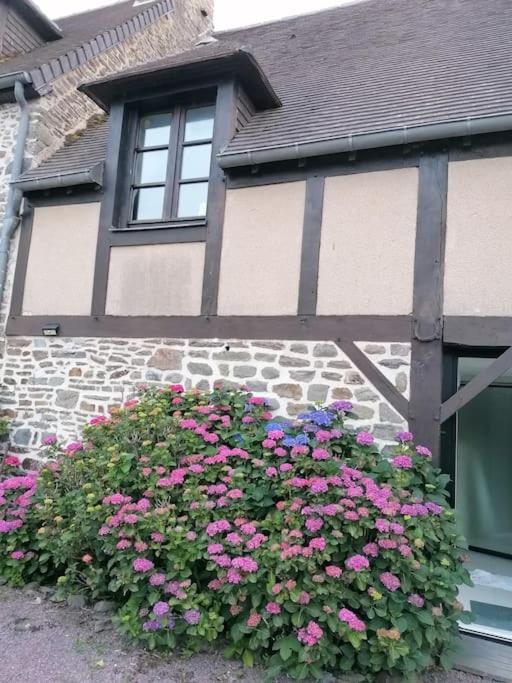 Sunset Family Guesthouse Mont Saint Michel Ceaux Bagian luar foto