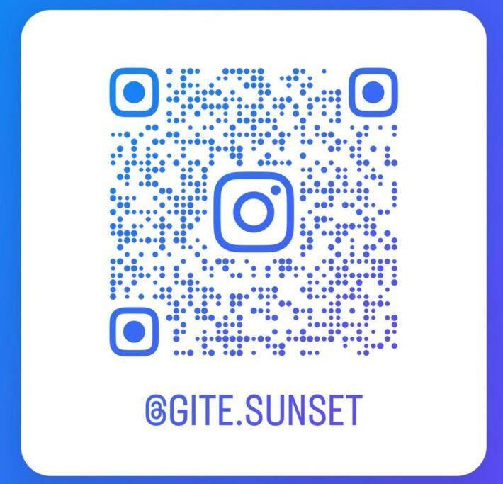 Sunset Family Guesthouse Mont Saint Michel Ceaux Bagian luar foto