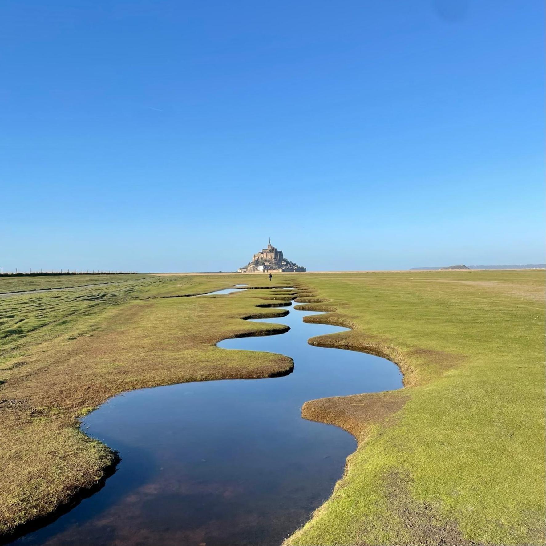 Sunset Family Guesthouse Mont Saint Michel Ceaux Bagian luar foto